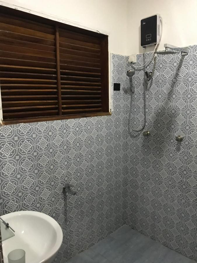 Paris Garden Resort Trincomalee Kültér fotó
