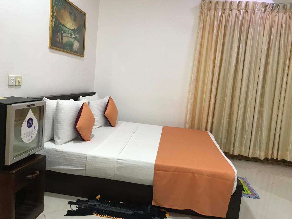 Paris Garden Resort Trincomalee Kültér fotó