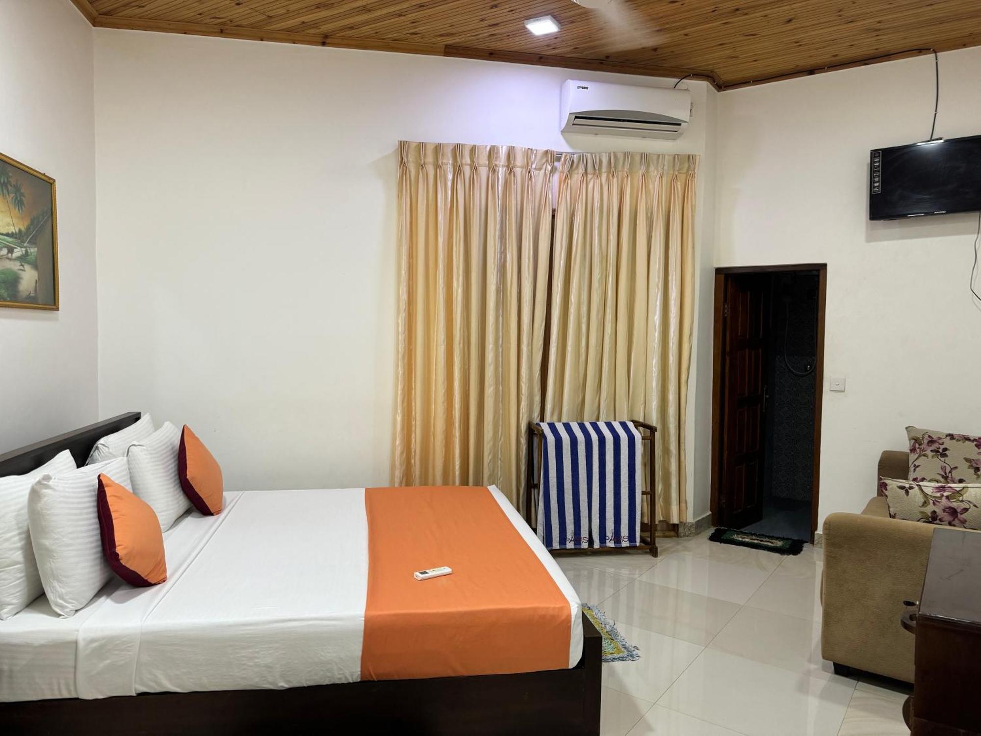 Paris Garden Resort Trincomalee Kültér fotó